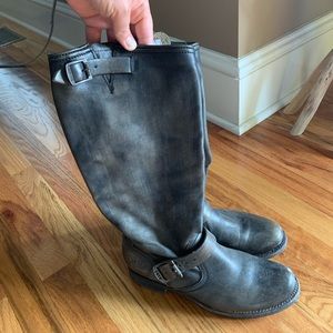 EUC Women’s Leather Frye Boots